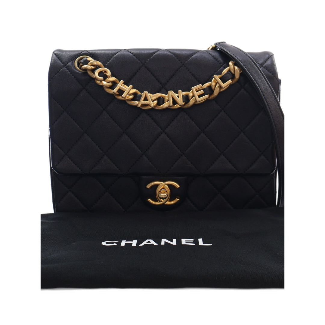 Chanel Sac bandoulière Matelassé Logo Letters Chanel Touch Chaîne à rabat Cuir d'agneau Noir – vue 5 – GABY PARIS