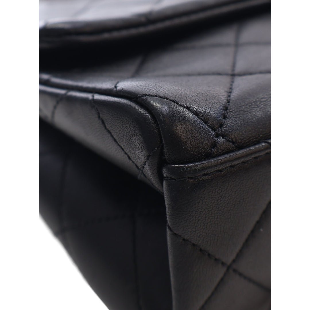 Chanel Sac bandoulière Matelassé Logo Letters Chanel Touch Chaîne à rabat Cuir d'agneau Noir – vue 9 – GABY PARIS