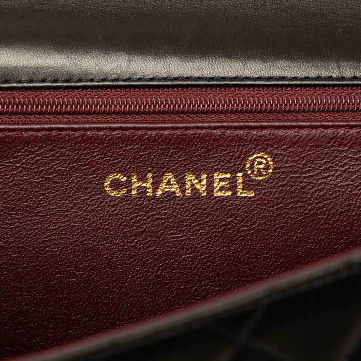 Chanel CC Matelassé Rabat simple Moyen Cuir d'agneau