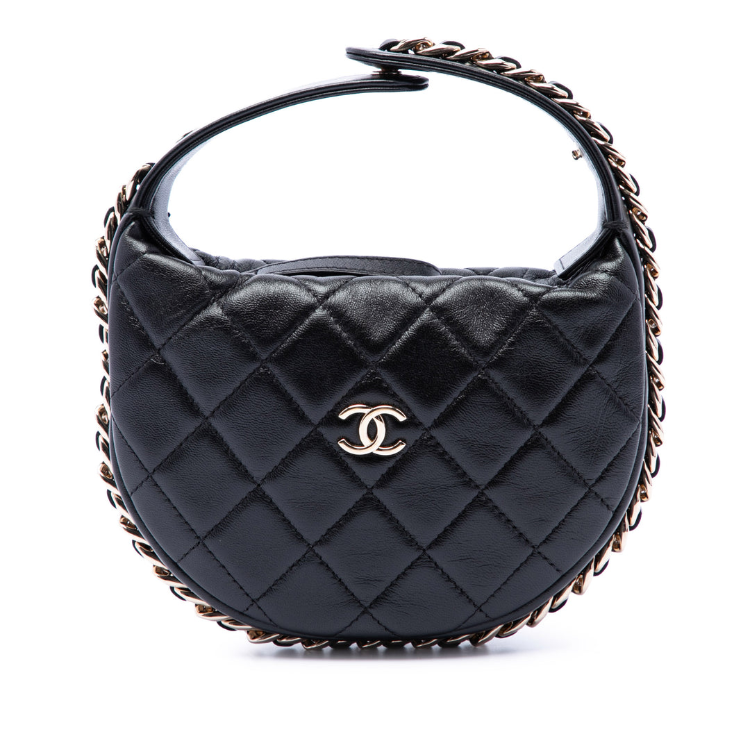 Chanel Matelassé Sac rond à chaîne Pochette Mini Cuir d'agneau Noir – vue principale – GABY PARIS