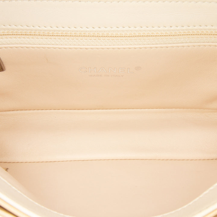 CC Stitched Calfskin Chain Flap White - Gaby Paris