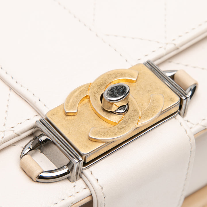 CC Stitched Calfskin Chain Flap White - Gaby Paris