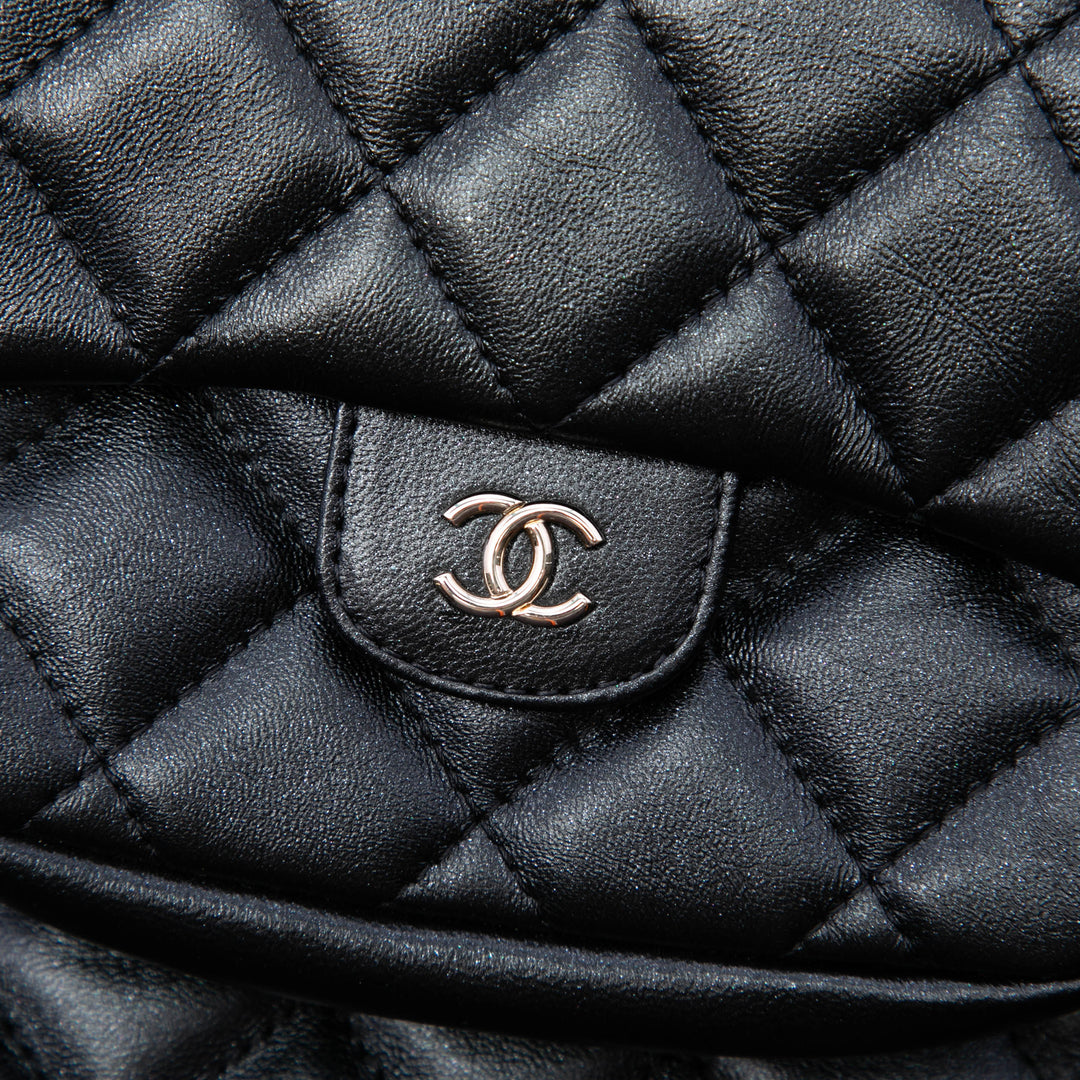 Chanel CC Matelassé Cuir d’agneau Pochette with Mini à rabat Purse