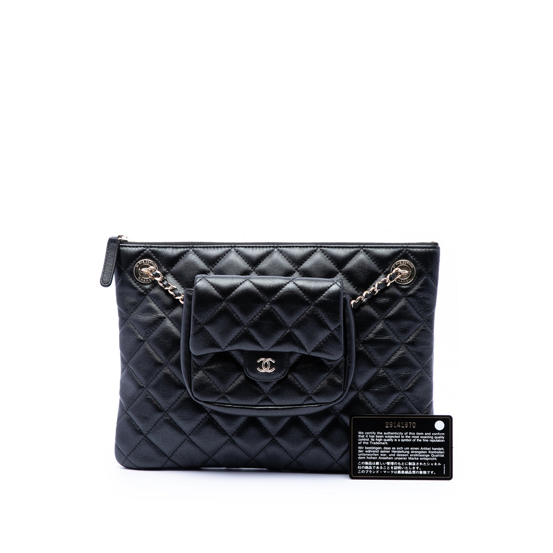 Chanel CC Matelassé Cuir d’agneau Pochette with Mini à rabat Purse