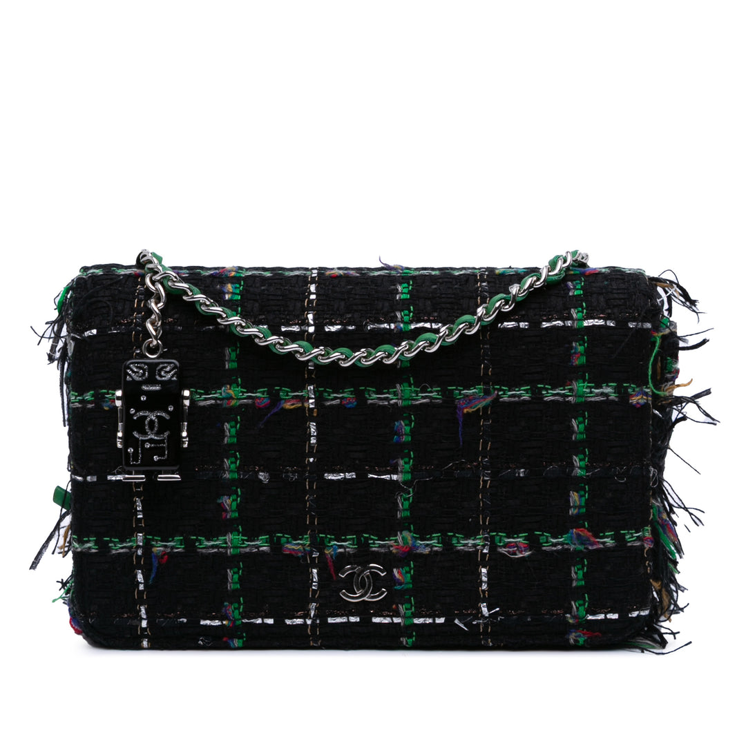 Chanel Quilted Boucle Tweed Robot Charm Wallet On Chain Noir – GABY PARIS Authentique