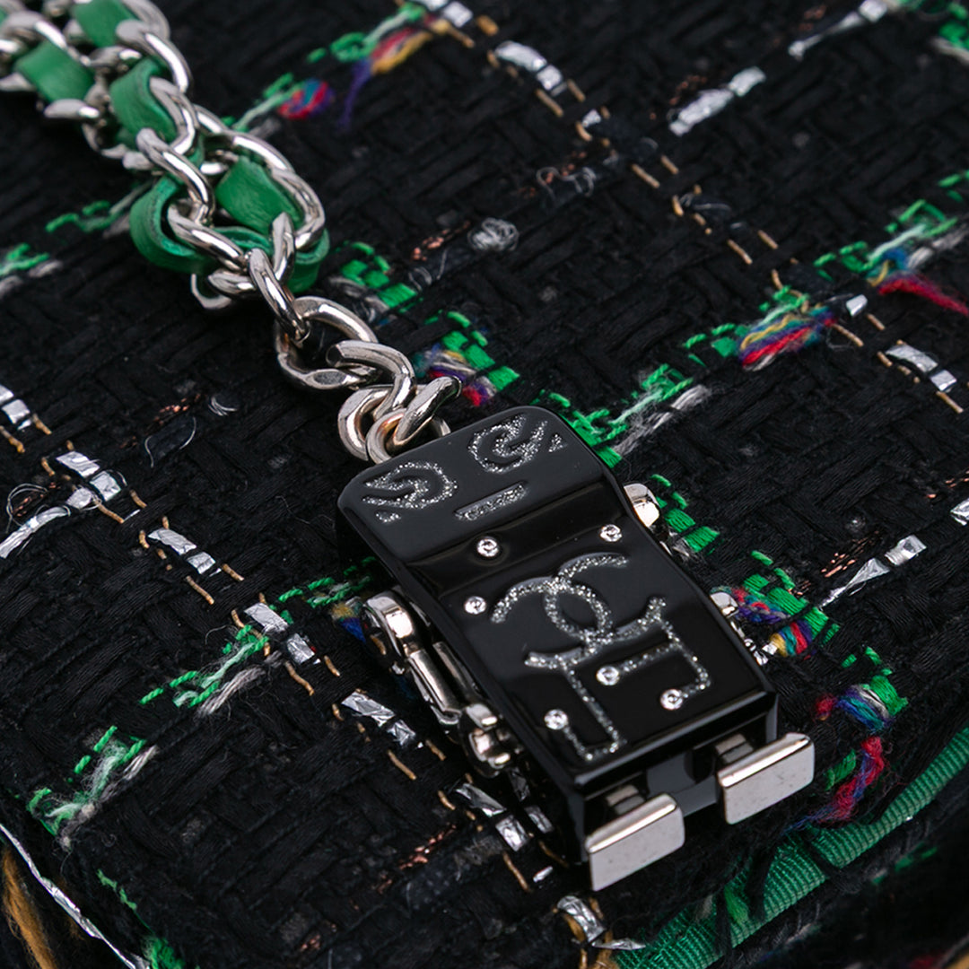 Chanel Quilted Boucle Tweed Robot Charm Wallet On Chain Noir – GABY PARIS Authentique