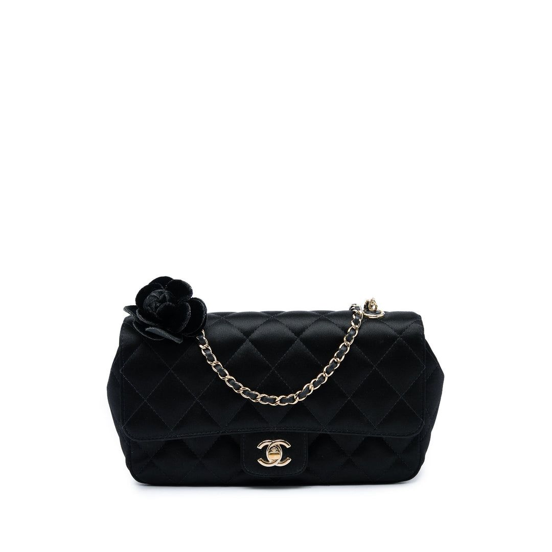Chanel Sac bandoulière CC Matelassé Camellia à rabat Mini Noir – vue principale – GABY PARIS