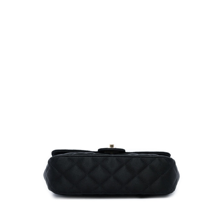 Chanel Sac bandoulière CC Matelassé Camellia à rabat Mini Noir – vue 3 – GABY PARIS