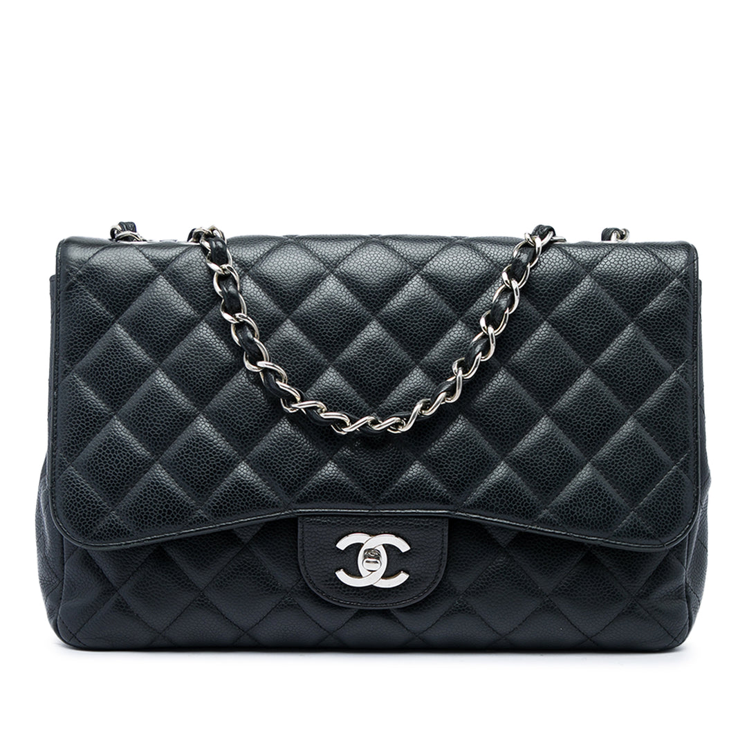 Chanel Sac porté épaule Classic Rabat simple Jumbo Cuir caviar Noir – vue principale – GABY PARIS