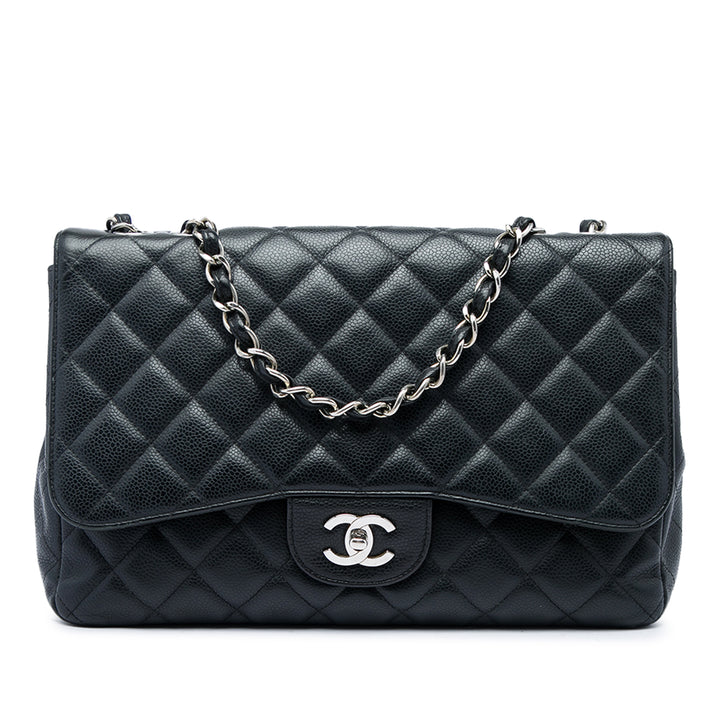 Chanel Sac porté épaule Classic Rabat simple Jumbo Cuir caviar Noir – vue principale – GABY PARIS