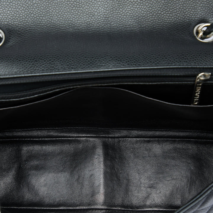 Chanel Sac porté épaule Classic Rabat simple Jumbo Cuir caviar Noir – vue 4 – GABY PARIS