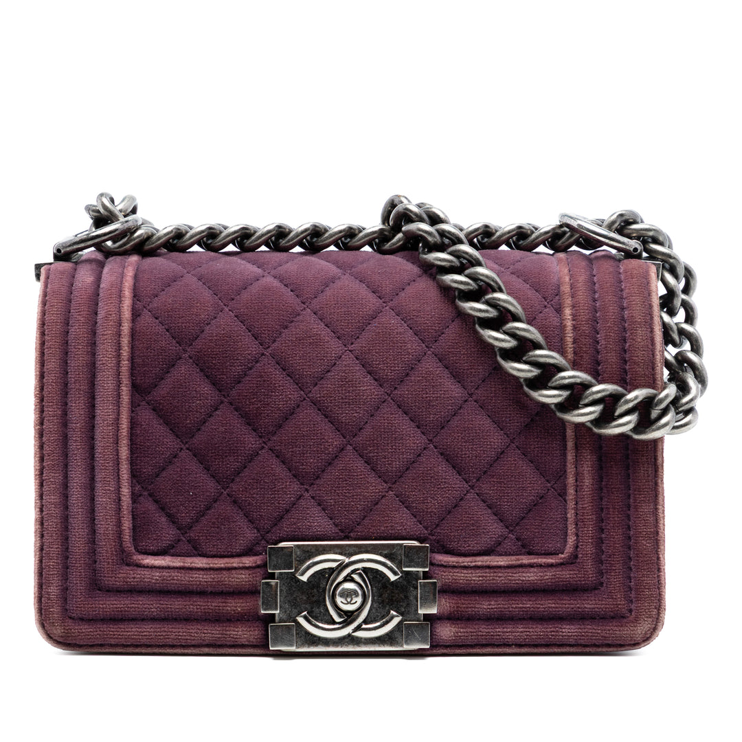 Chanel Small Matelassé Velours Boy à rabat
