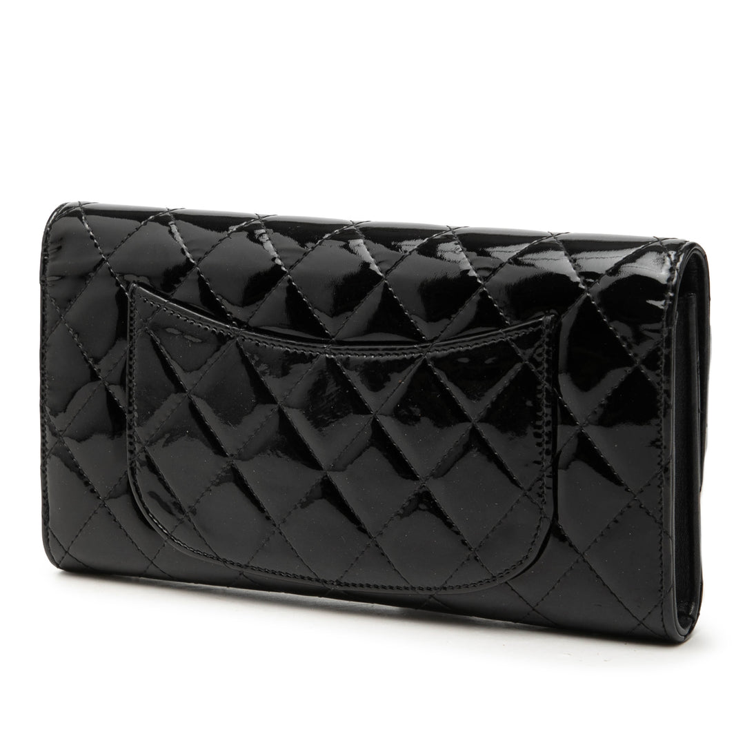 Chanel CC Matelassé Cuir verni Classic à rabat Portefeuille long