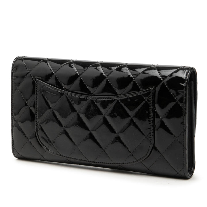 Chanel CC Matelassé Cuir verni Classic à rabat Portefeuille long
