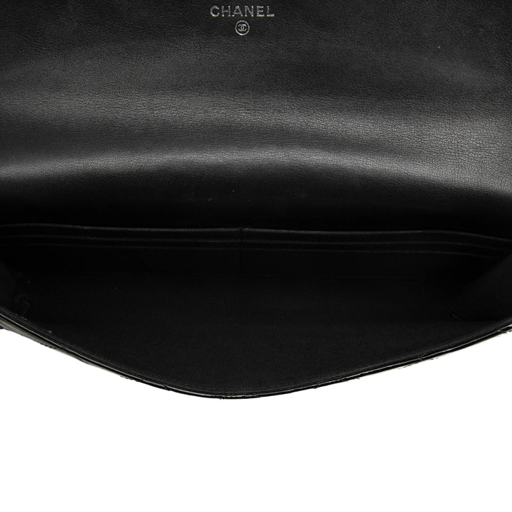 Chanel CC Matelassé Cuir verni Classic à rabat Portefeuille long