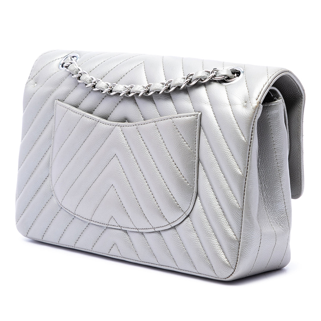 Chanel Classic Chevron Double rabat Moyen Cuir caviar Argenté – vue 2 – GABY PARIS