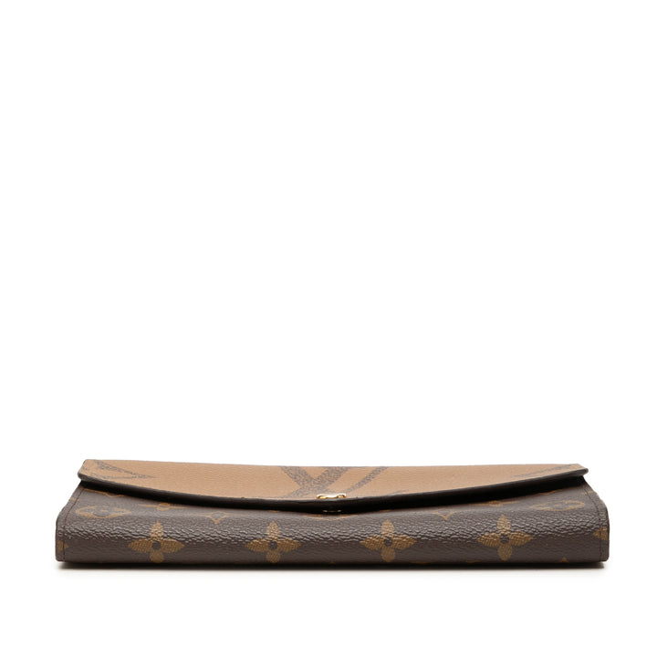 Louis Vuitton Giant Sarah Portefeuille long Monogram Reverse Marron – vue 3 – GABY PARIS