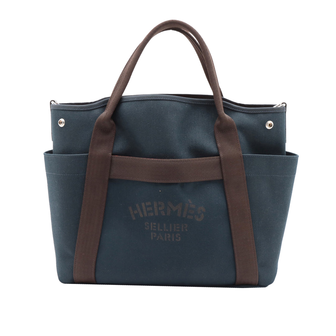 Hermès Toile Sac de Pansage Grooming Bag Bleu – GABY PARIS Authentique