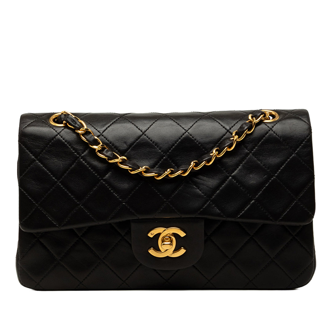 Chanel Classic Double rabat Petit Cuir d'agneau Noir – vue principale – GABY PARIS