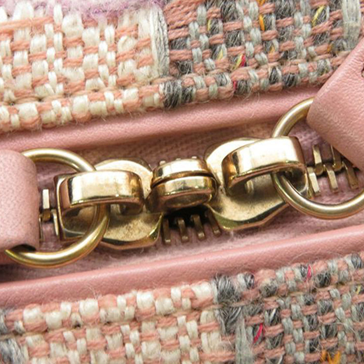 Chanel Small Tweed CC Filigree Vanity Étui Rose – GABY PARIS Authentique