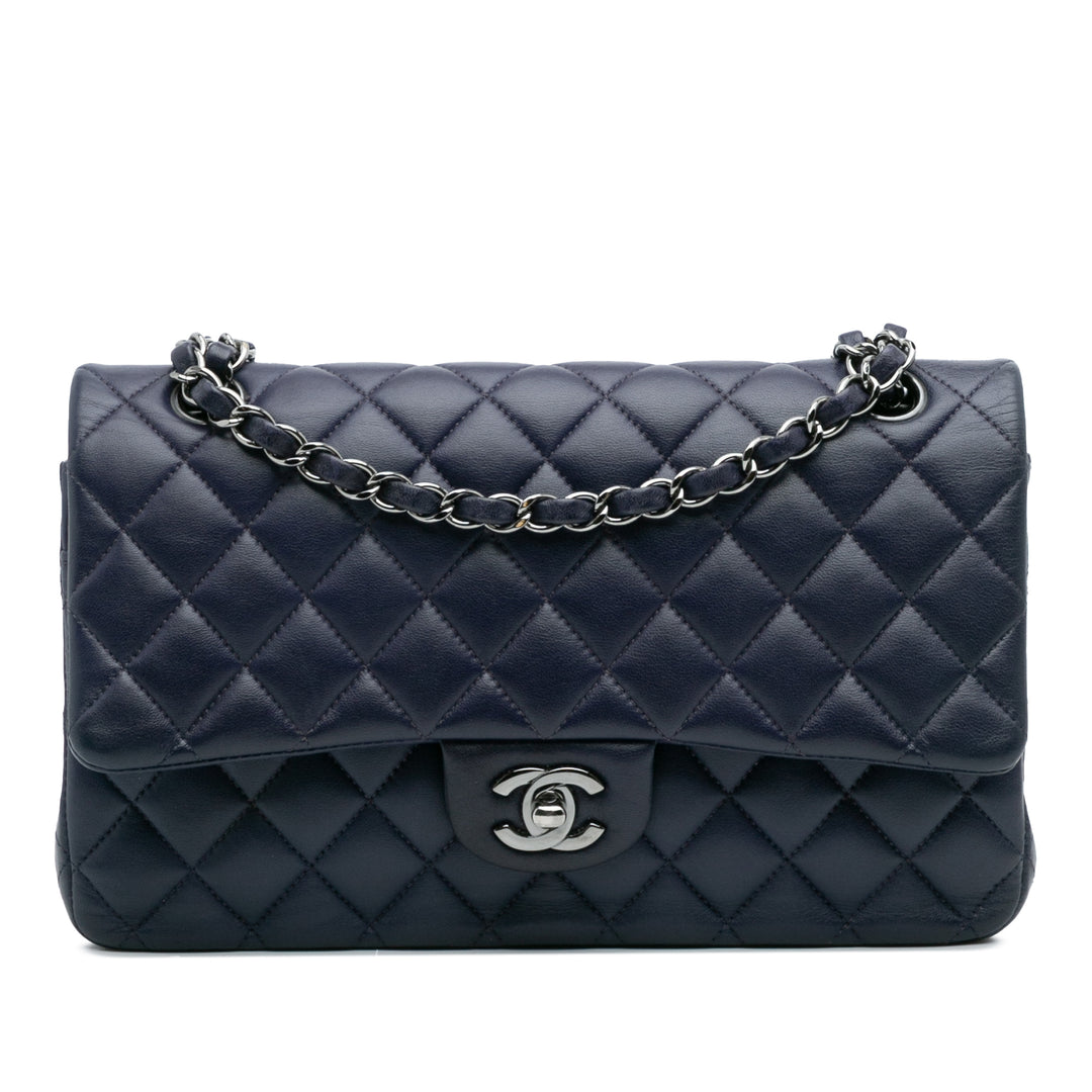 Chanel Medium Classic Cuir d’agneau Double rabat Bleu – GABY PARIS Authentique