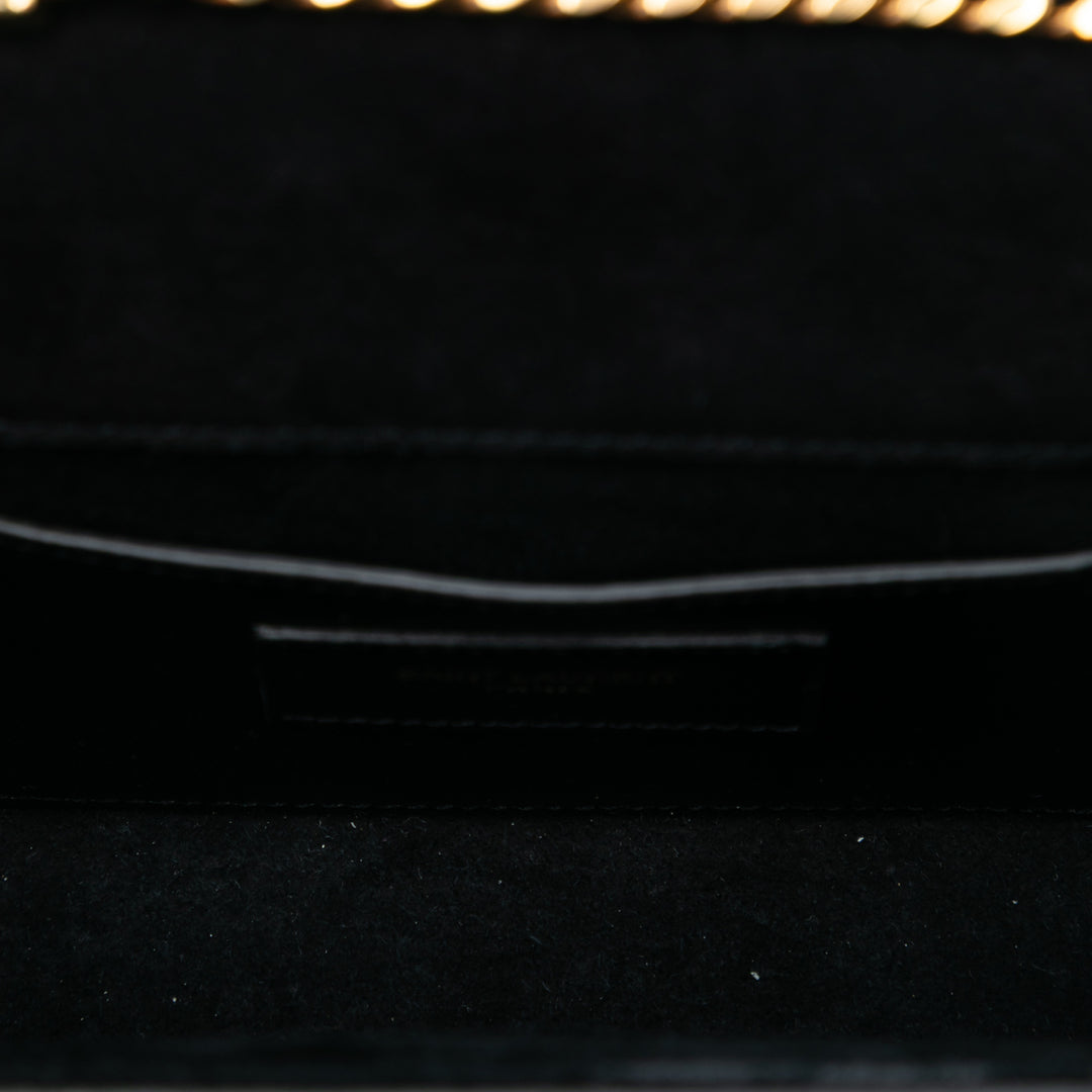 Saint Laurent Small Cuir verni Monogram Kate Pompon Sac porté croisé