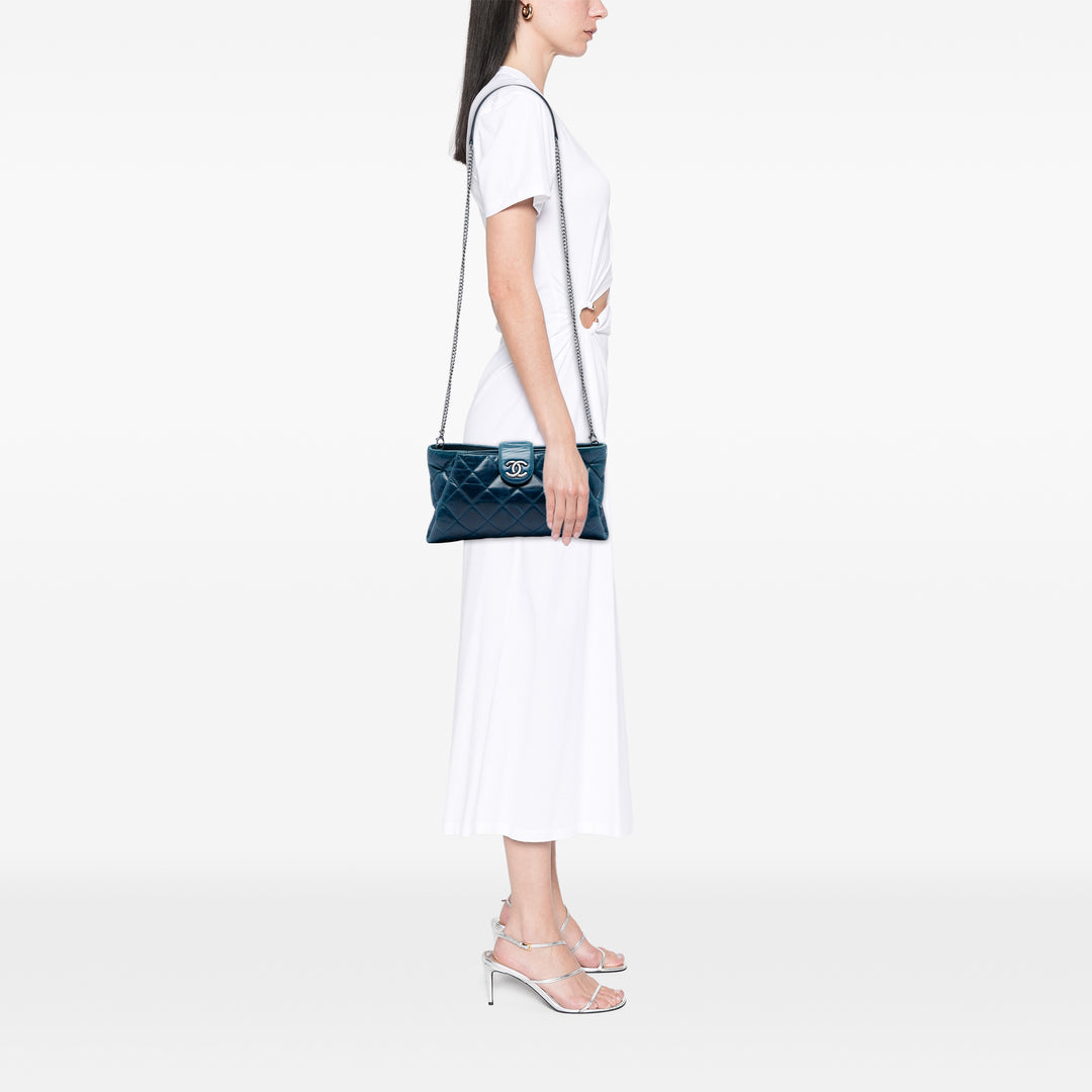 Chanel Matelassé Glazed Cuir de veau Coco Pleats Chain Pochette