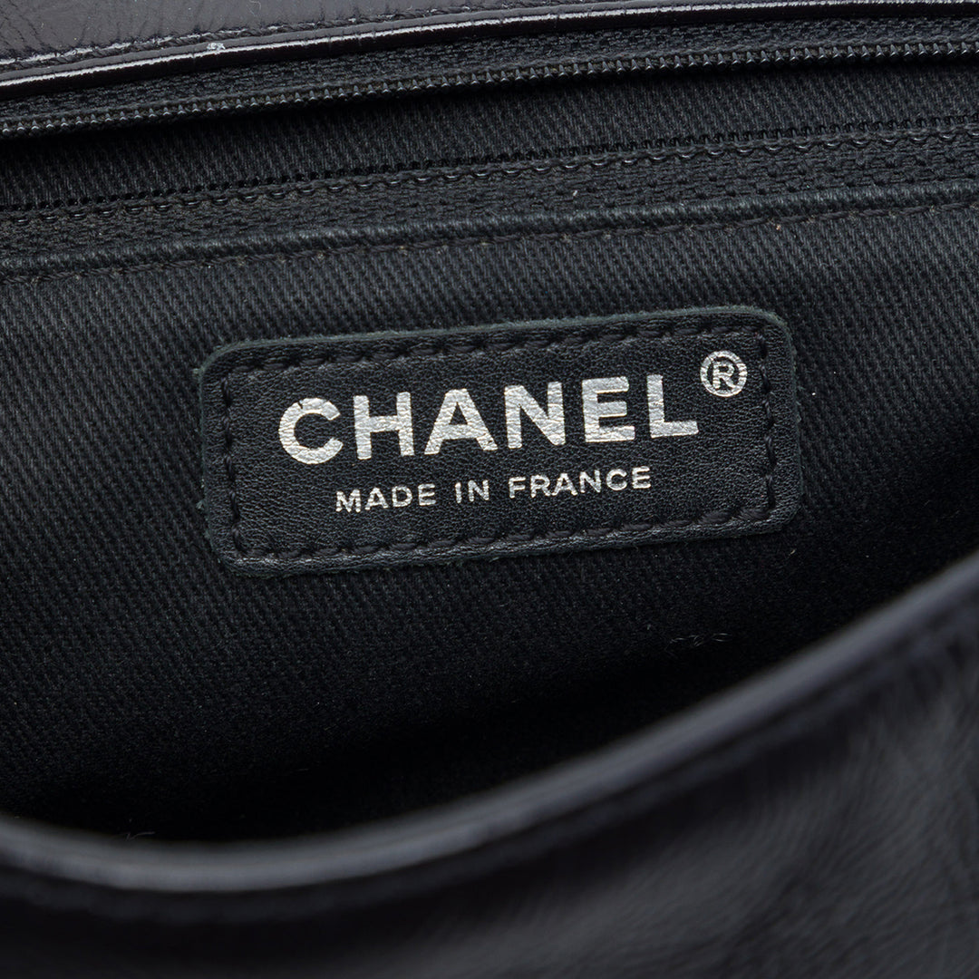 Chanel Small froissé Cuir verni Frame Simple rabat