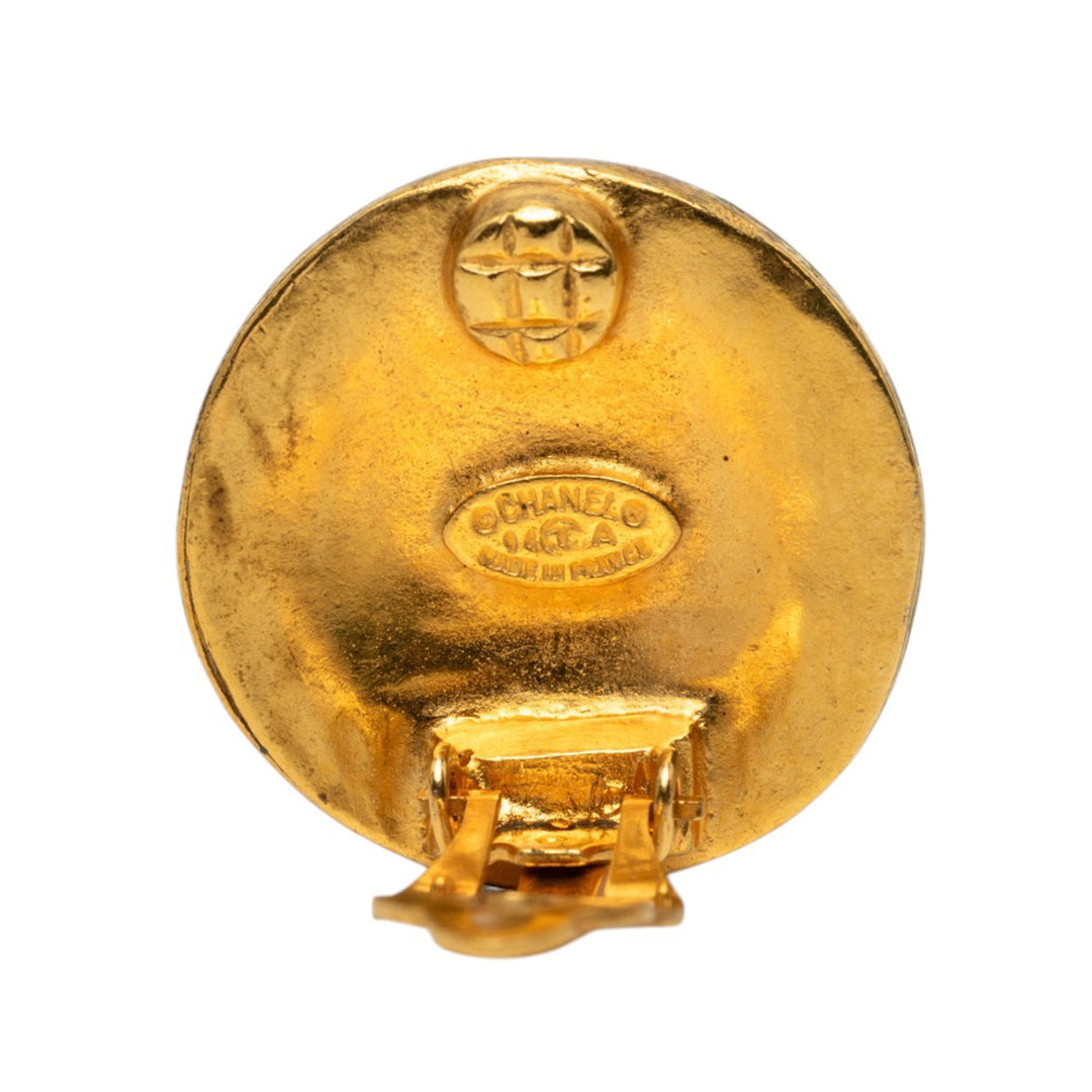 Chanel CC plaqué Arabesque Rond À clip Boucles d'oreilles Doré – vue 3 – GABY PARIS