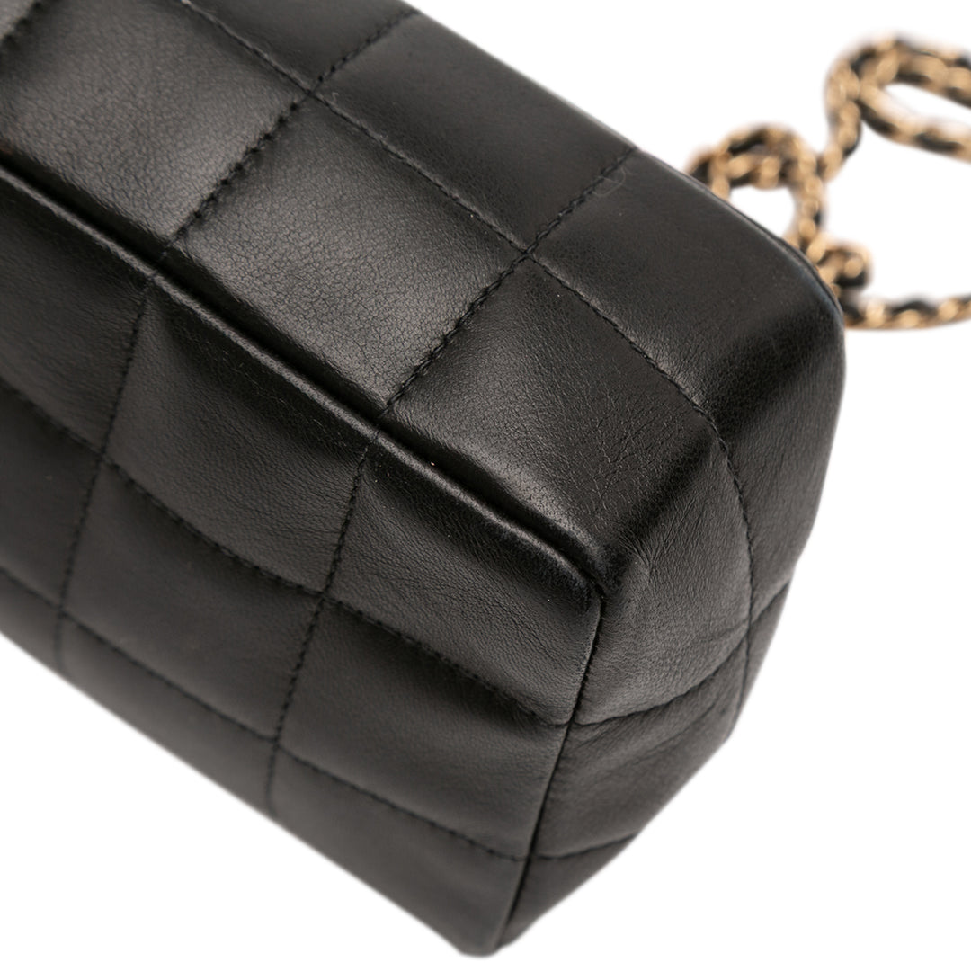 Chanel Mini Cuir d’agneau Chocolate Bar Camellia Flap Noir