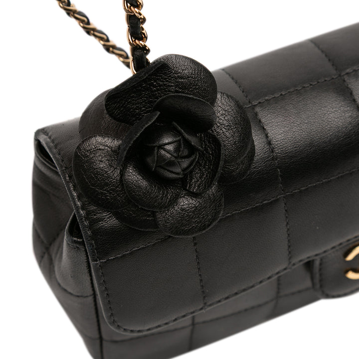 Chanel Mini Cuir d’agneau Chocolate Bar Camellia Flap Noir