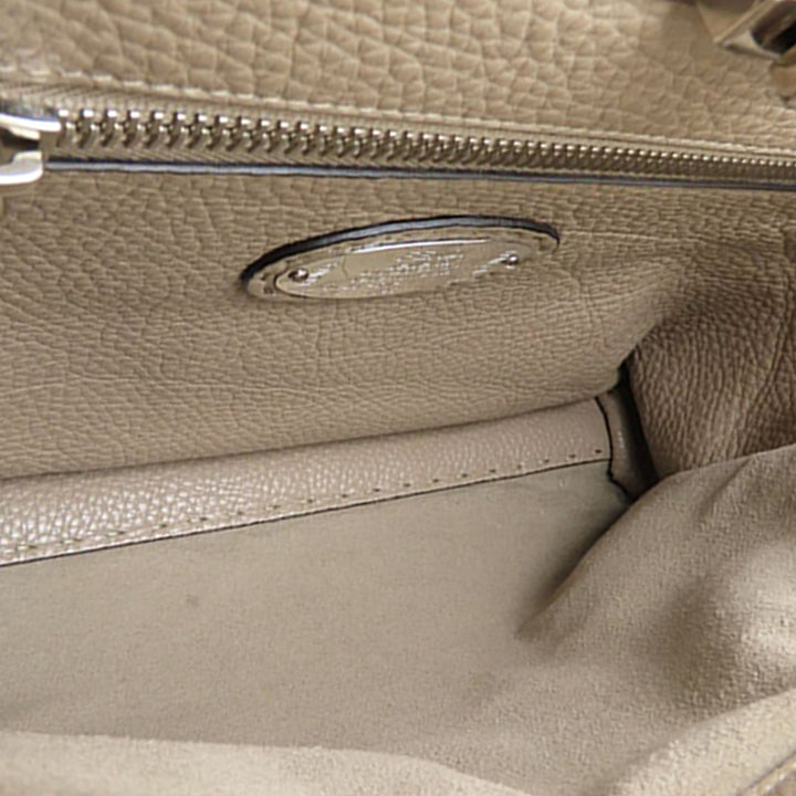 Fendi Medium Cuir Selleria Peekaboo Iconic Sac
