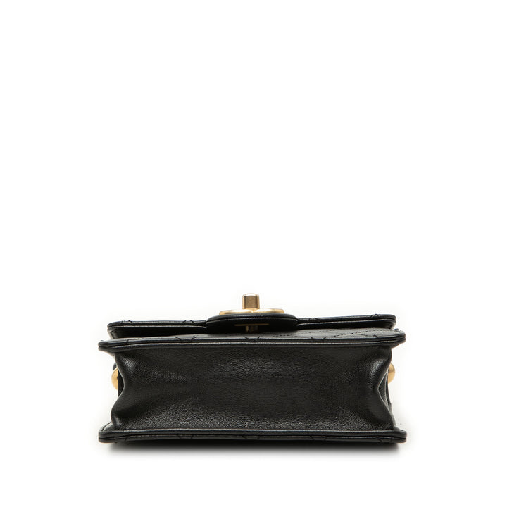 Chanel Small Cuir d’agneau Chic Perles à rabat