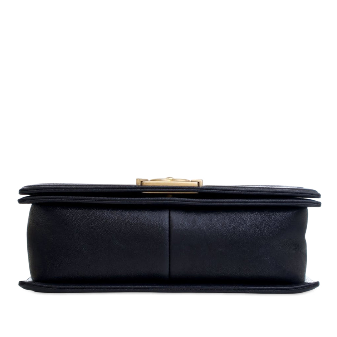 Chanel Old Medium Matelassé Caviar Boy à rabat