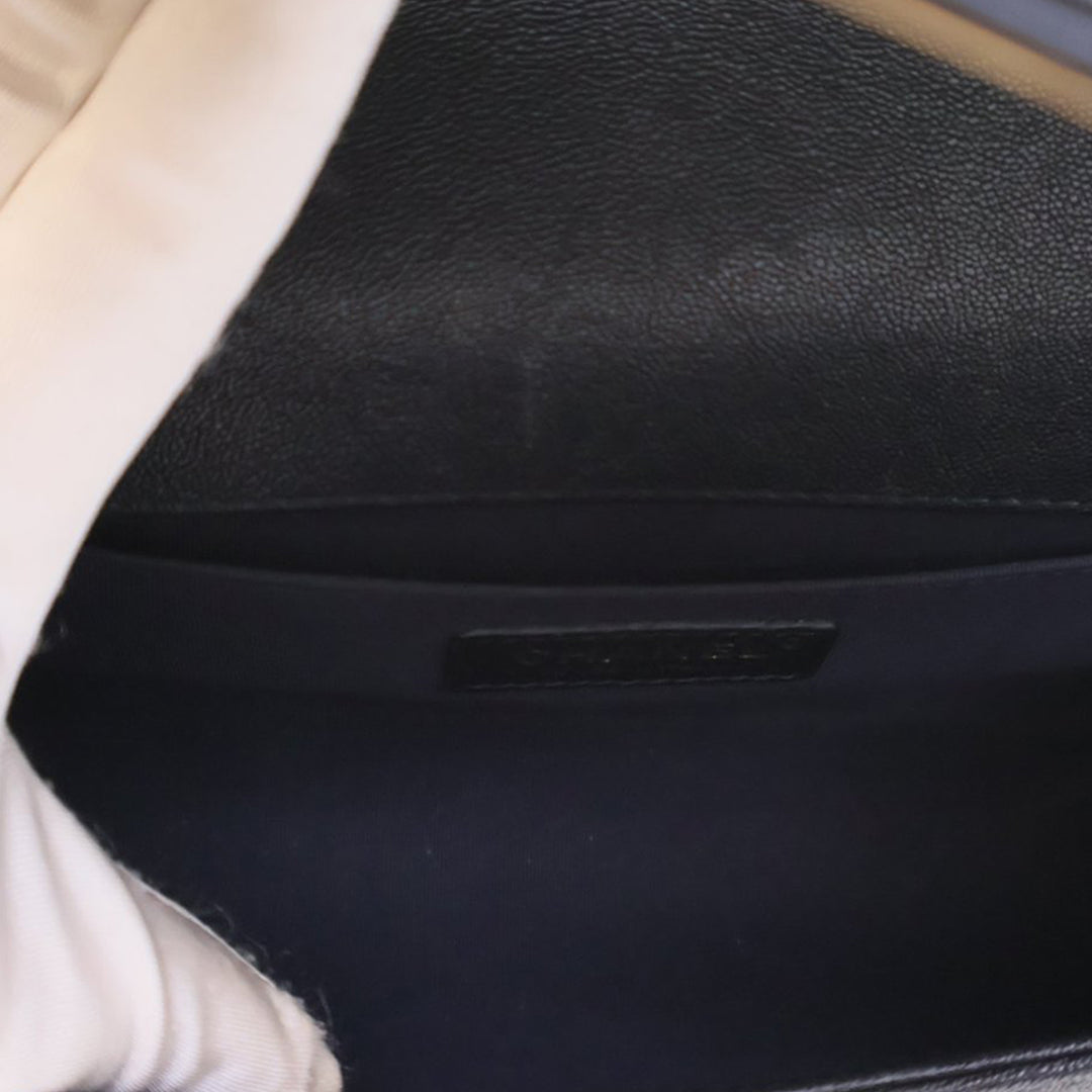 Chanel Old Medium Matelassé Caviar Boy à rabat