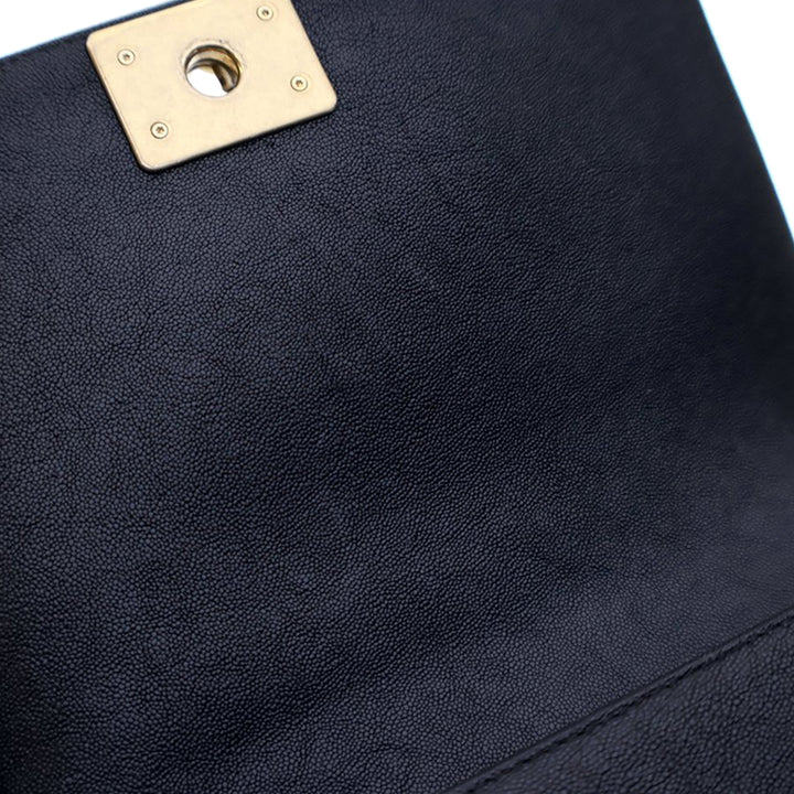 Chanel Old Medium Matelassé Caviar Boy à rabat