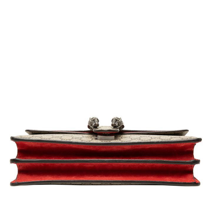 Gucci Sac porté épaule Dionysus GG Supreme Moyen Rouge – vue 3 – GABY PARIS