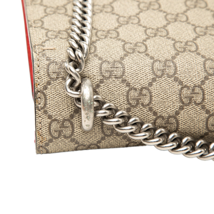 Gucci Sac porté épaule Dionysus GG Supreme Moyen Rouge – vue 7 – GABY PARIS