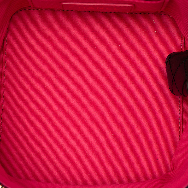 Chanel Vanity CC Matelassé avec chaîne Cuir de veau Noir – vue 4 – GABY PARIS