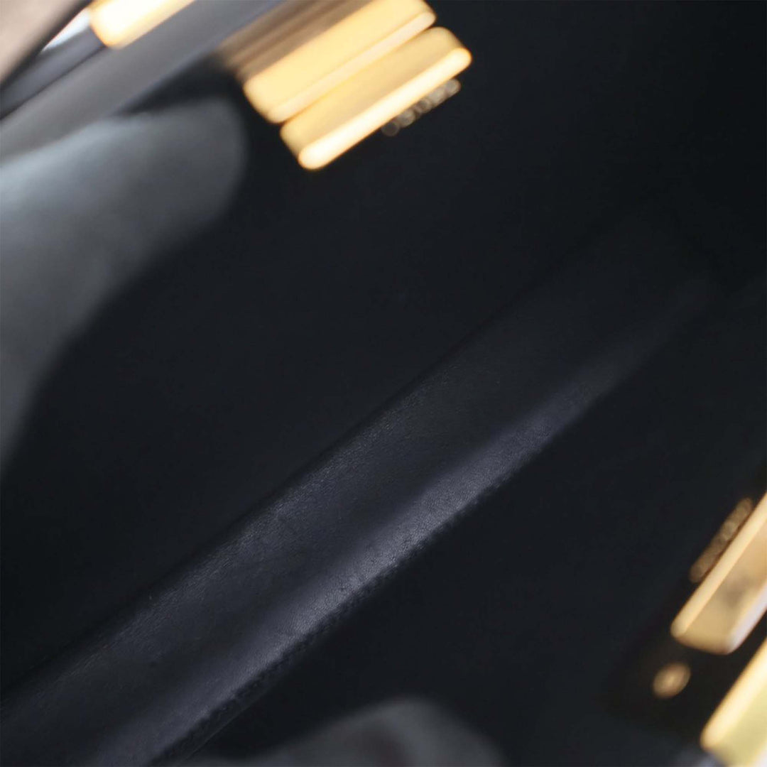 Fendi Small Cuir Peekaboo Iconic Essentially Sac