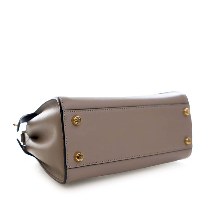 Fendi Small Cuir Peekaboo Iconic Essentially Sac