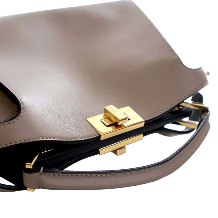 Fendi Small Cuir Peekaboo Iconic Essentially Sac