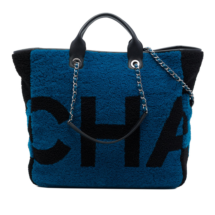 Chanel Shearling et Deauville Cabas Moyen Cuir de veau Bleu – vue principale – GABY PARIS