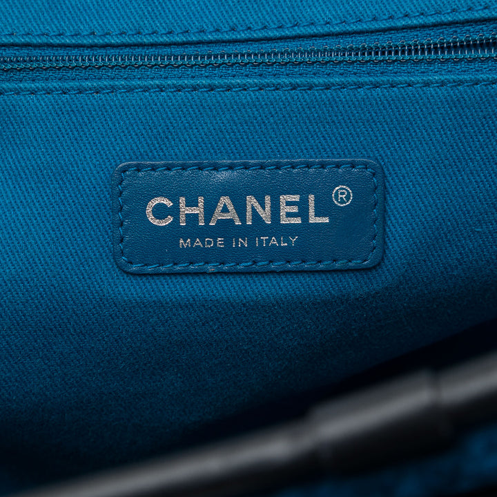 Chanel Shearling et Deauville Cabas Moyen Cuir de veau Bleu – vue 5 – GABY PARIS