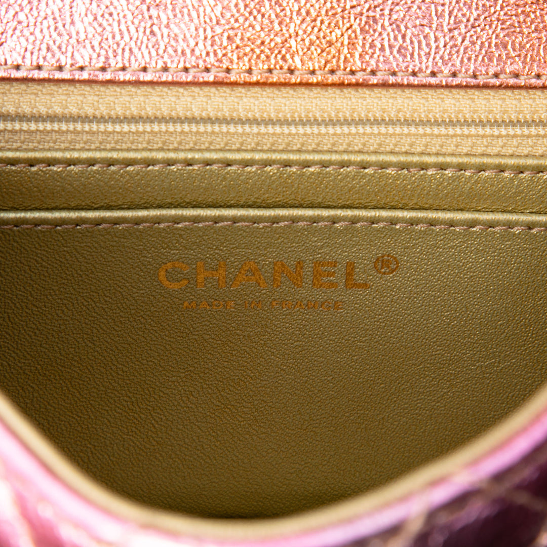 Chanel Mini Matelassé froissé Cuir de chèvre Rainbow Reissue 2.55 Simple rabat 224 Multi