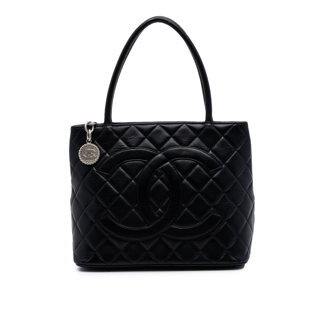 Chanel Cuir d’agneau Medallion Cabas
