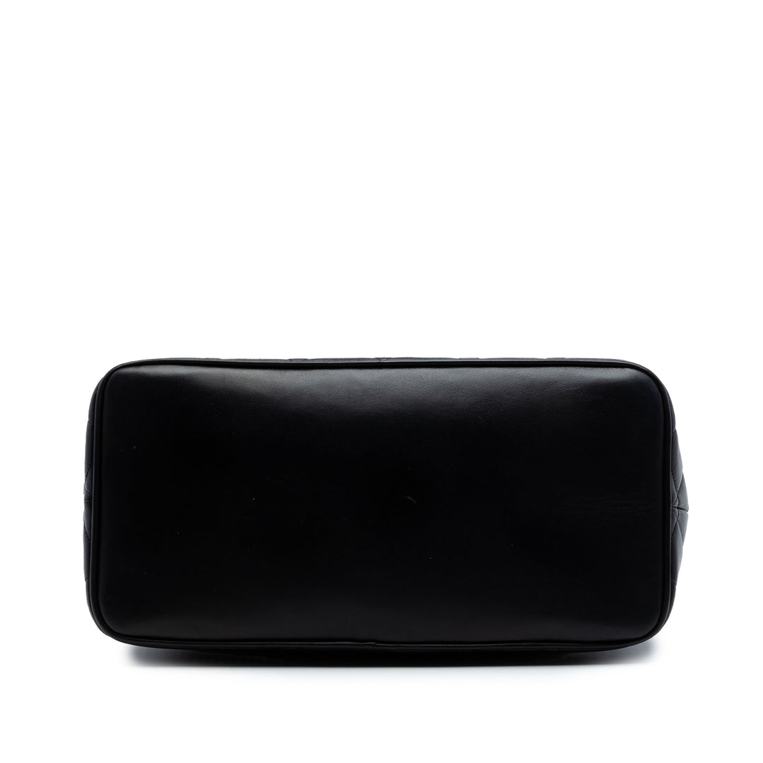 Chanel Cuir d’agneau Medallion Cabas