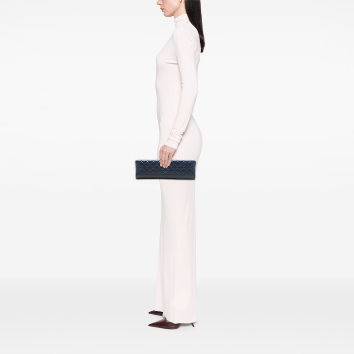 Chanel CC Matelassé Cuir d’agneau Perle Evening Baguette Pochette