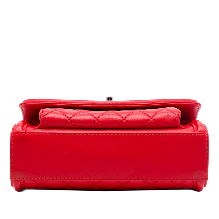 Chanel Matelassé Geometric à rabat Grand Cuir d'agneau Rouge – vue 3 – GABY PARIS