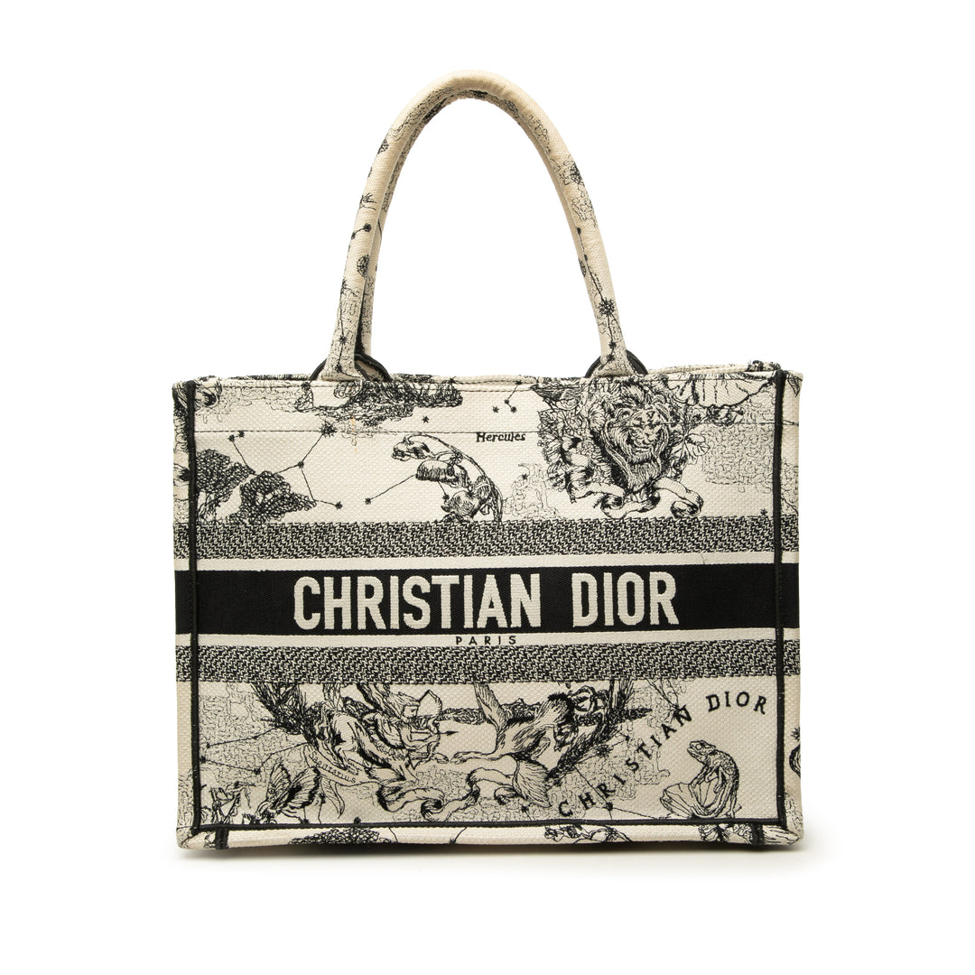 Dior Book Tote brodé Zodiac De Jouy Moyen Blanc – vue principale – GABY PARIS